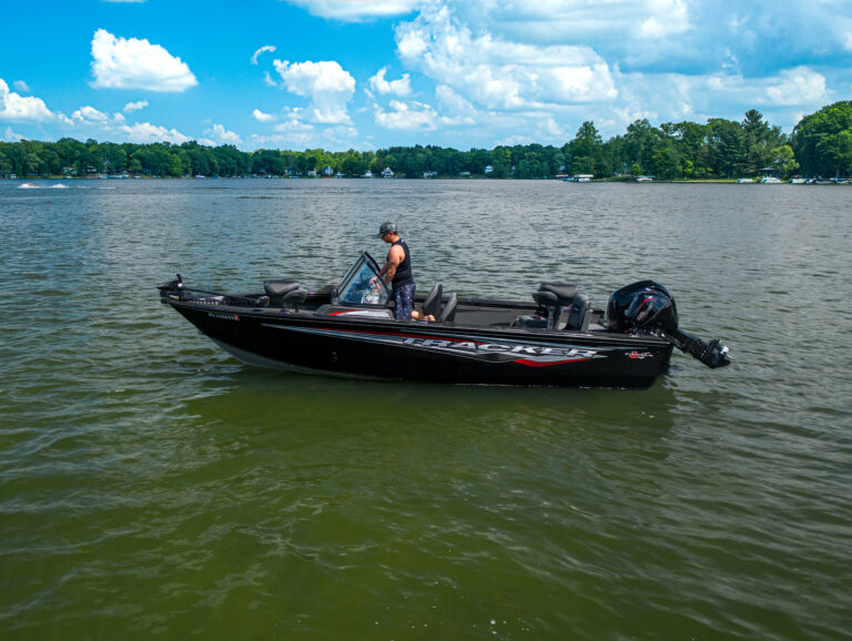 Read more about the article Episode 62 – Tracker Boats